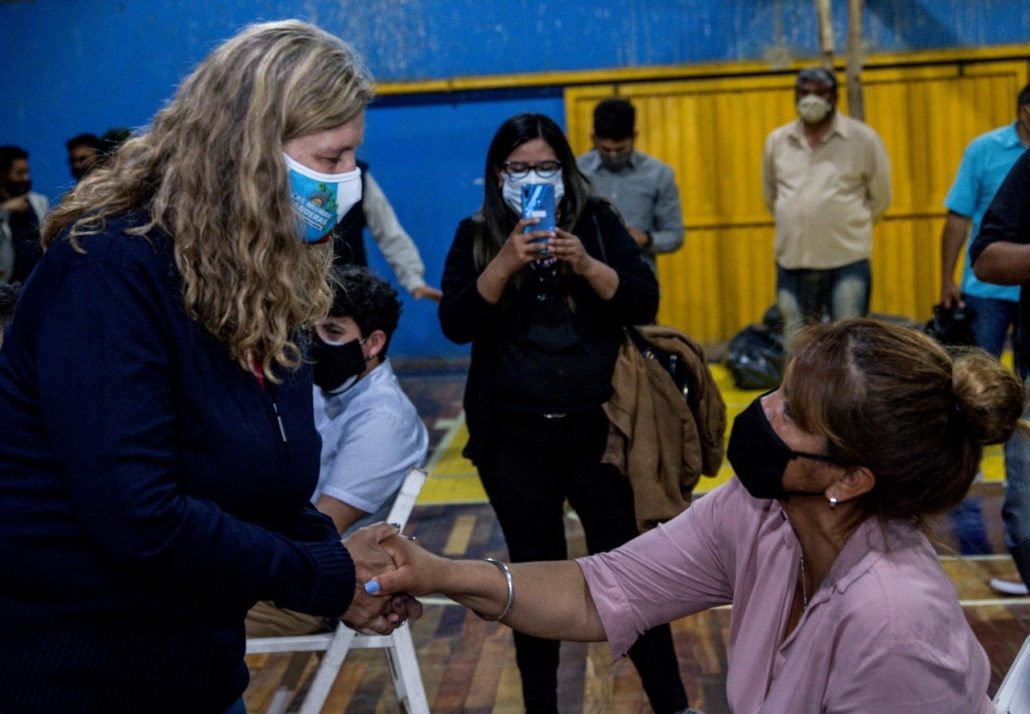 Gabriela Pedrali resaltó el rol social de las instituciones deportivas (foto 3)