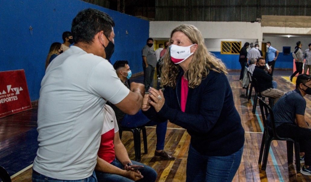 Gabriela Pedrali resaltó el rol social de las instituciones deportivas (foto 2)