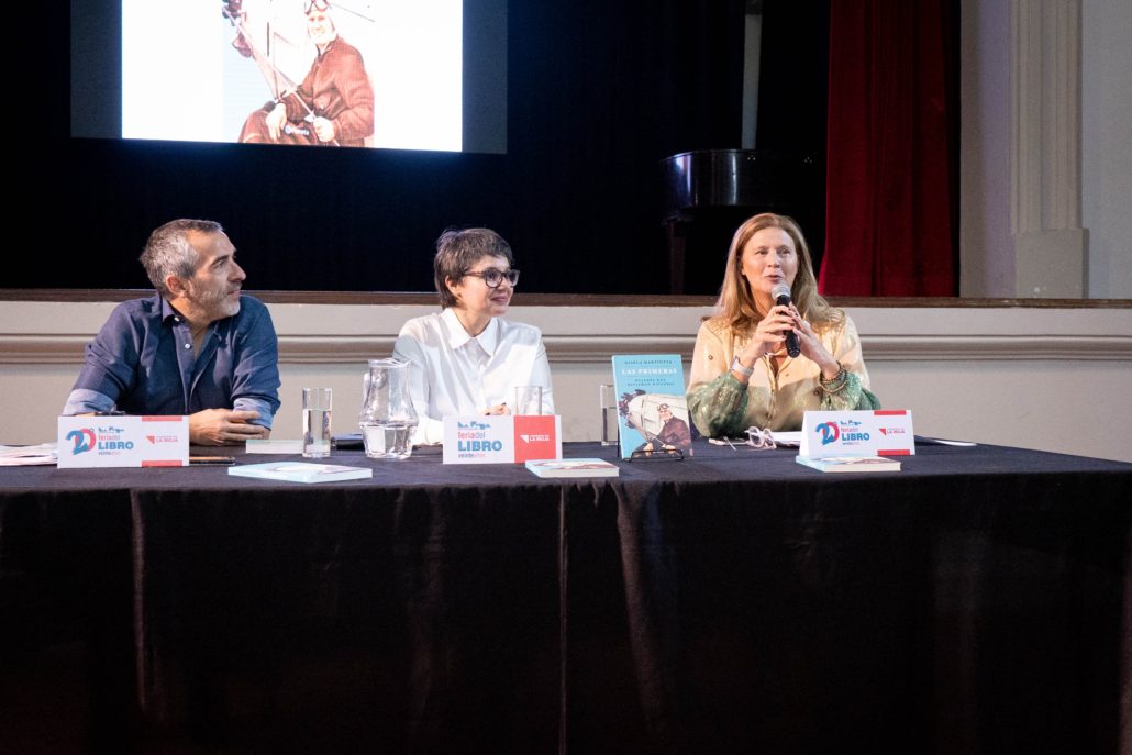 Presentación del libro “LAS PRIMERAS” de Gisela Marziotta (foto 3)