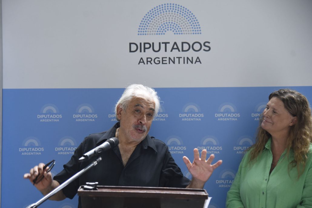Quedó inaugurado el nuevo Ciclo Expositivo de “Fronteras Abiertas” en el Congreso de la Nación Argentina (foto 7)