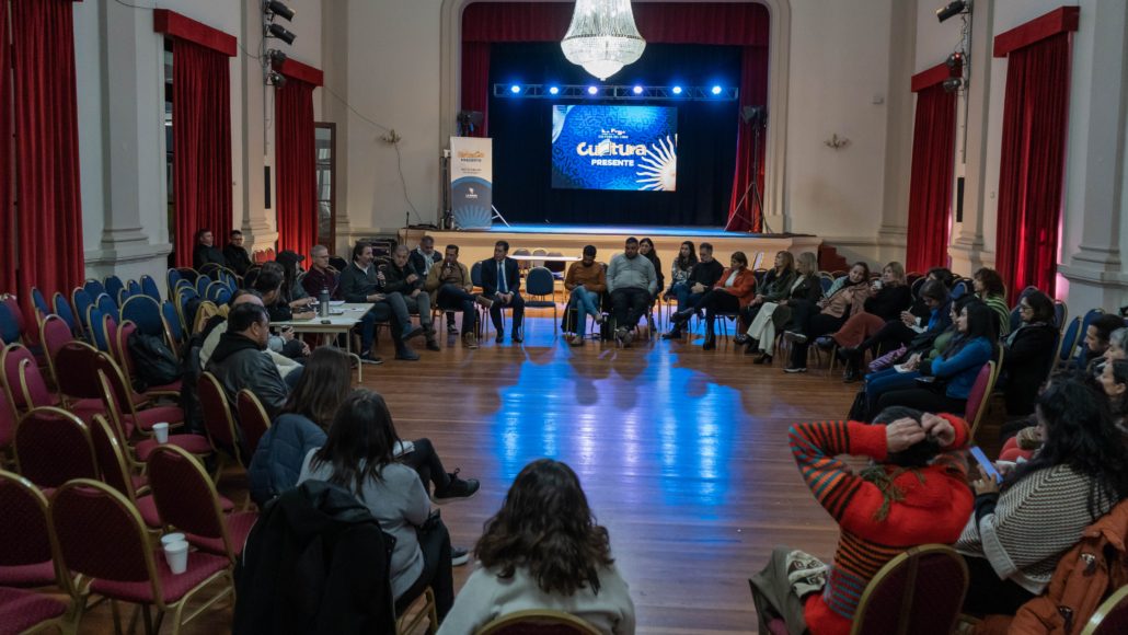 La Rioja fue sede del encuentro Federal del Norte Grande hacia el Congreso Federal de la Cultura y la Comunicación (foto 3)