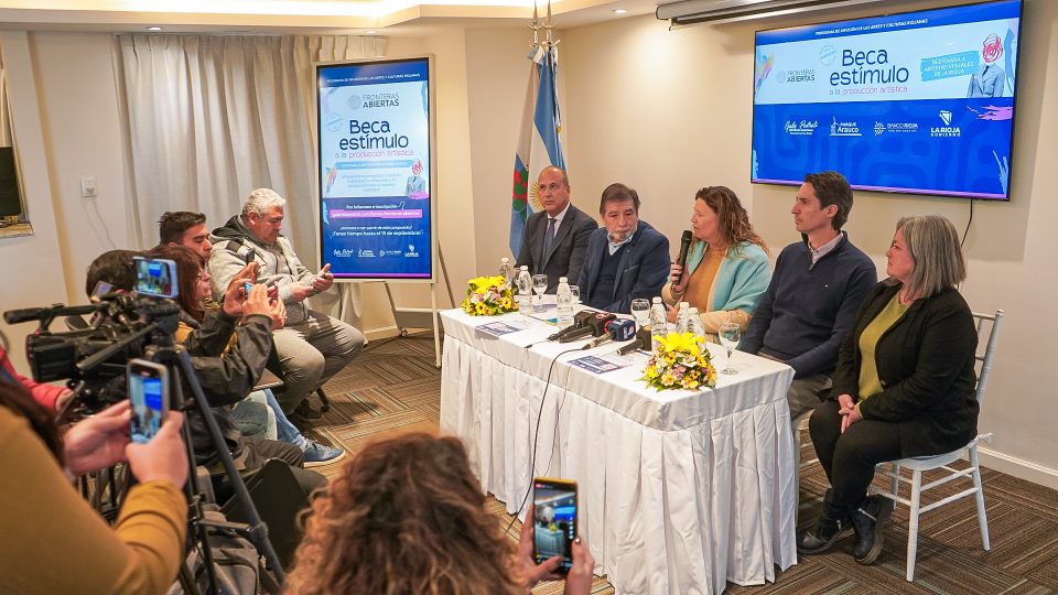 APOYO AL ARTE LOCAL: Quedaron oficialmente presentadas las “Beca Estímulo a la Producción Artística” del programa “Fronteras Abiertas”
