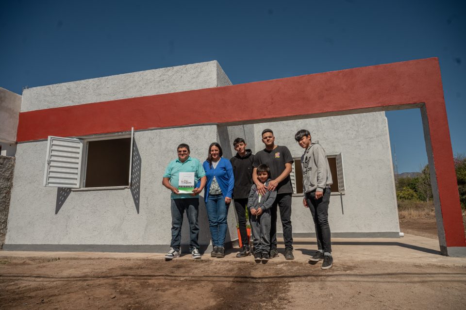 Plan Angelelli en Olta, un nuevo proyecto de vida para la familia Barrera