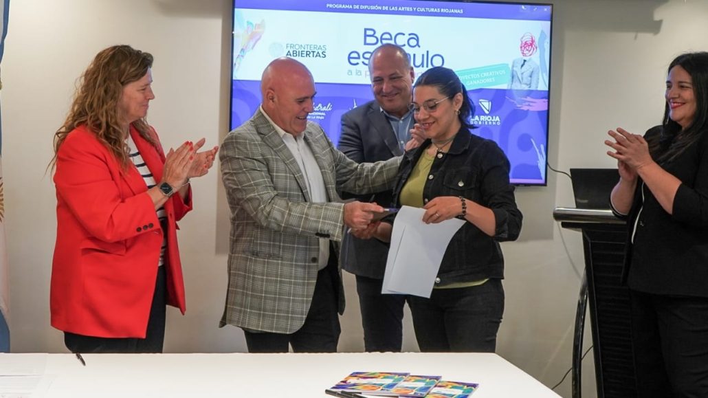 APOYO AL ARTE LOCAL: Presentación oficial de los proyectos ganadores de la Beca Estímulo a la Producción Artística de “Fronteras Abiertas” (foto 4)