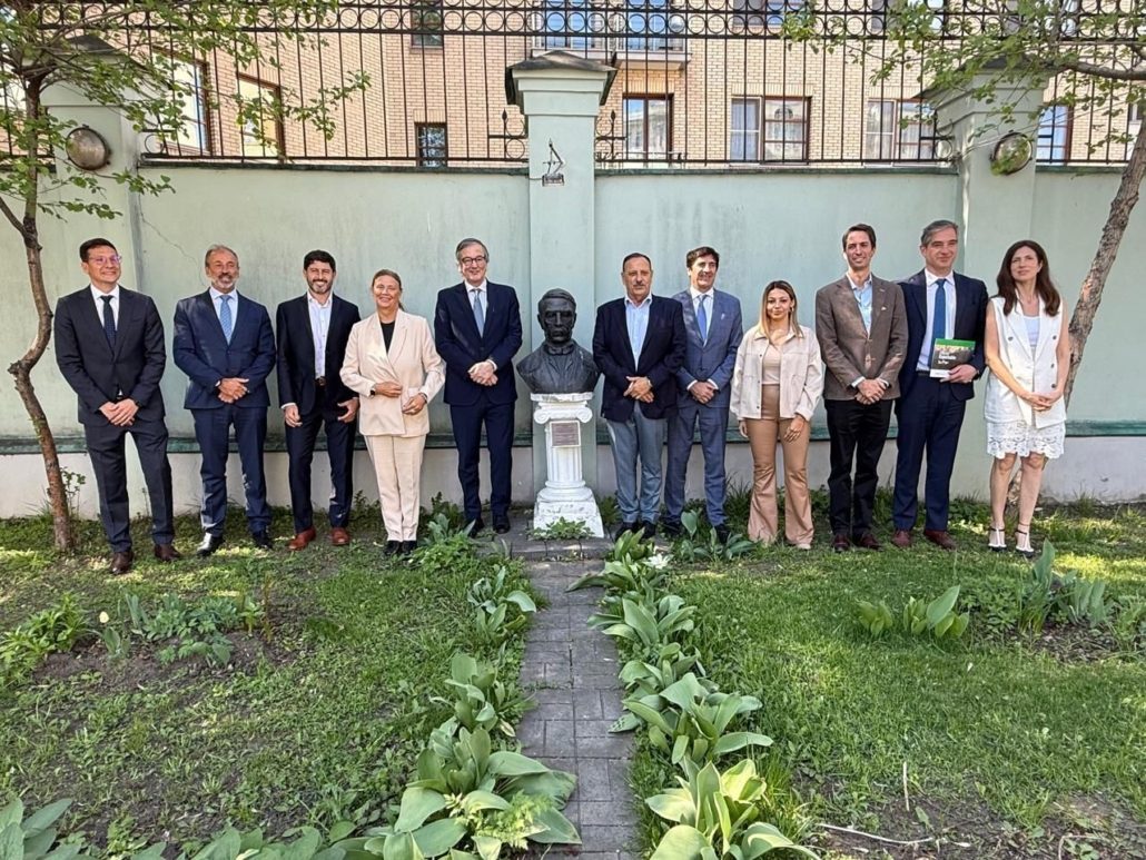 Importante acción internacional de La Rioja en Oriente