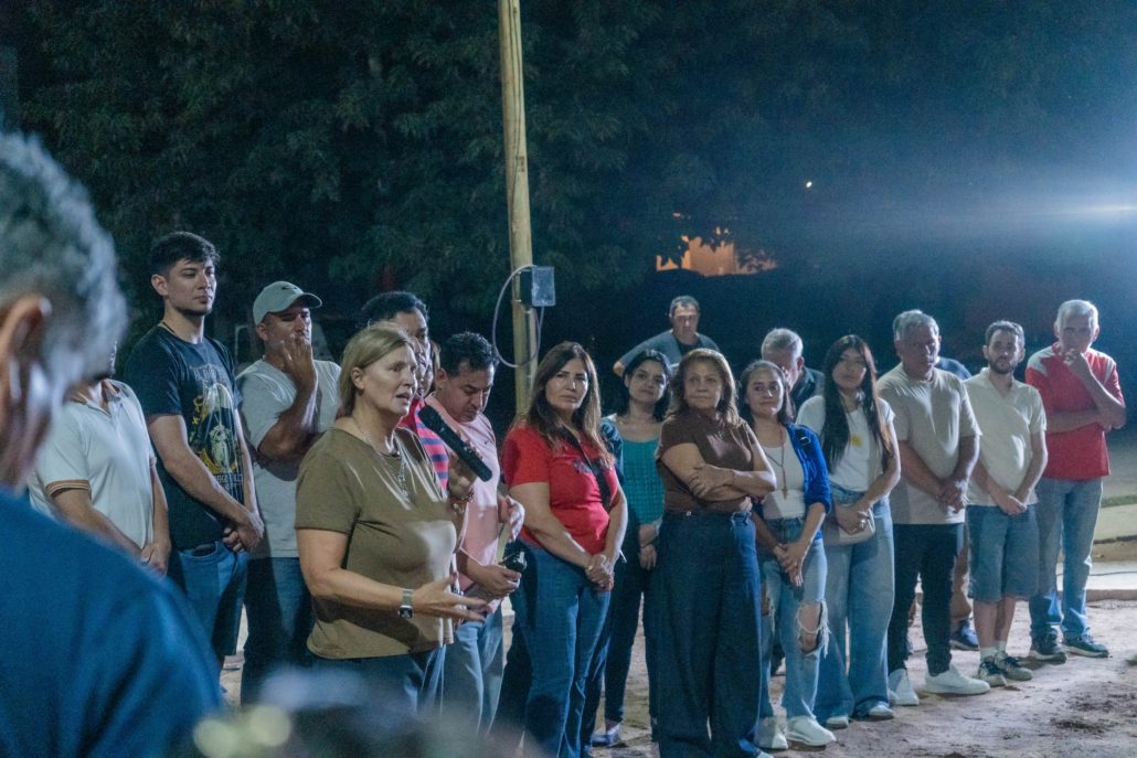 FE, MEMORIA Y COMPROMISO EN COMUNIDAD:  JORNADA DEL PLAN ANGELELLI EN EL BARRIO SUSANA QUINTELA  (foto 4)