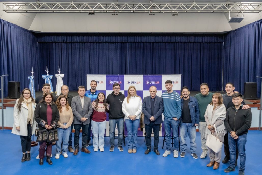 “DEFENDER LA UNIVERSIDAD PÚBLICA HOY ES DEFENDER UNA CAUSA NACIONAL» (foto 2)