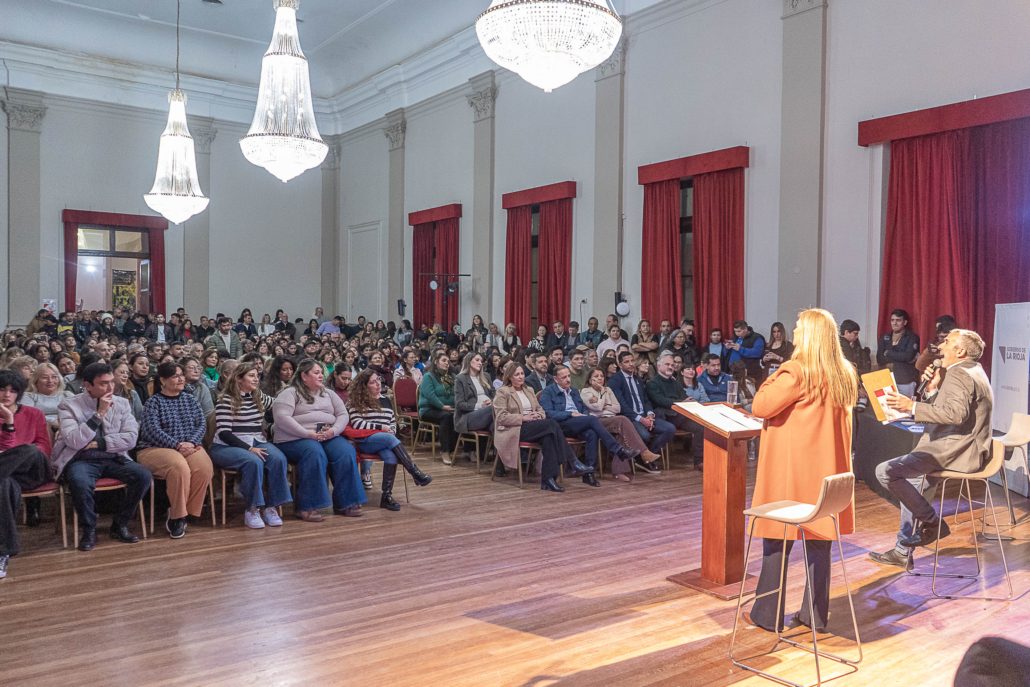 EL LIBRO DEL PLAN ANGELELLI ES UNA BITÁCORA DE UNA GESTIÓN PÚBLICA (foto 5)