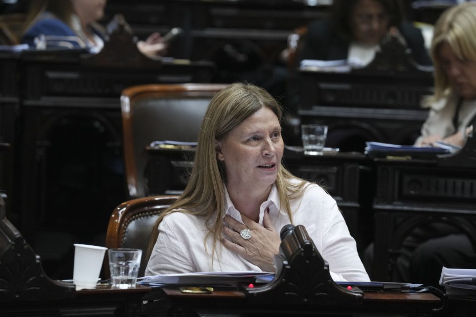 Sentido homenaje a Monseñor Angelelli en el Congreso de la Nación